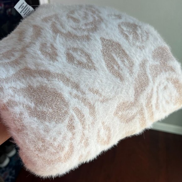 Laura Ashley Womens Plus Sz 1X Knit Sweater Floral Fuzzy Print Pink Rose - Picture 9 of 9